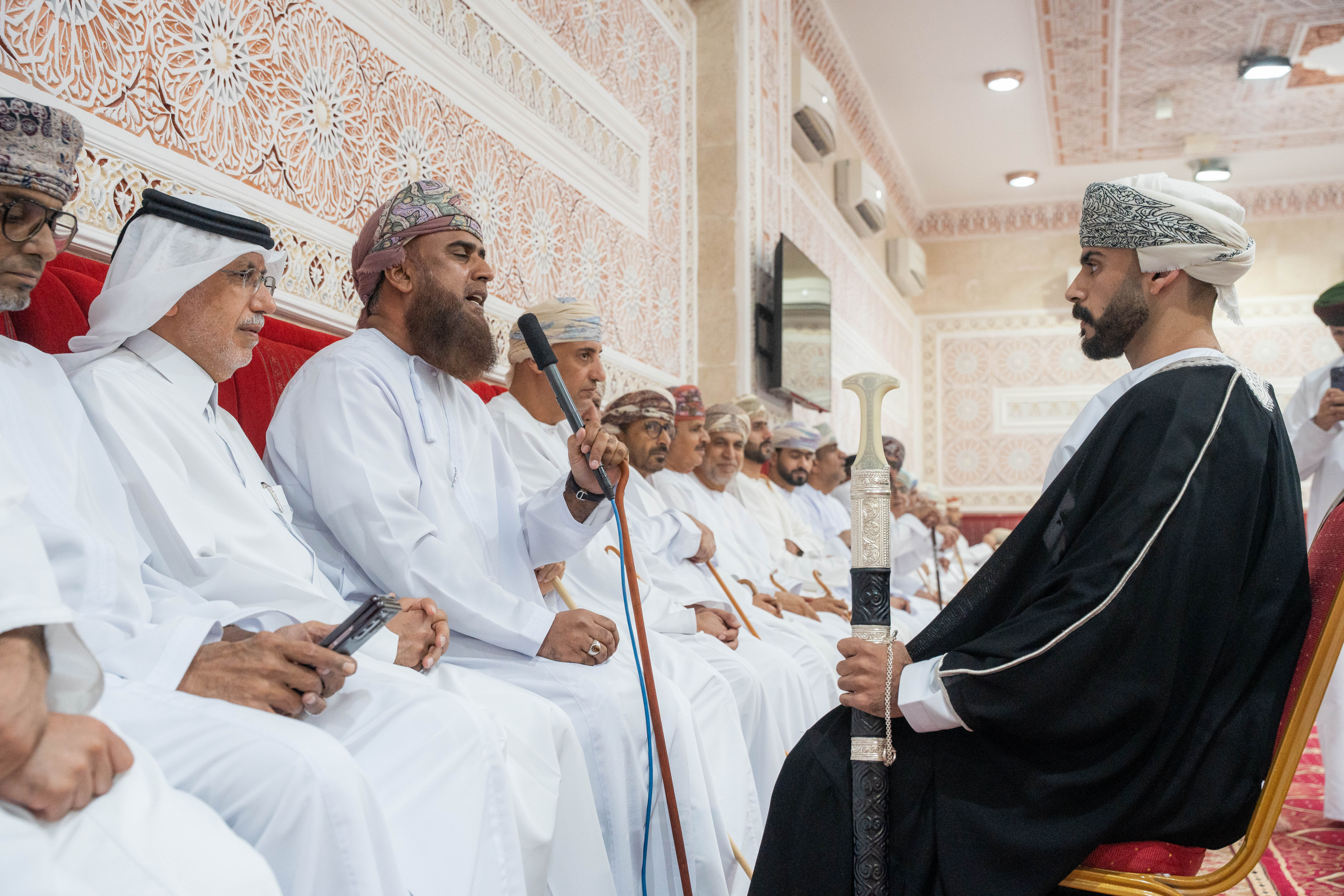 Madar Al-Saa Images 0.6058390920364428