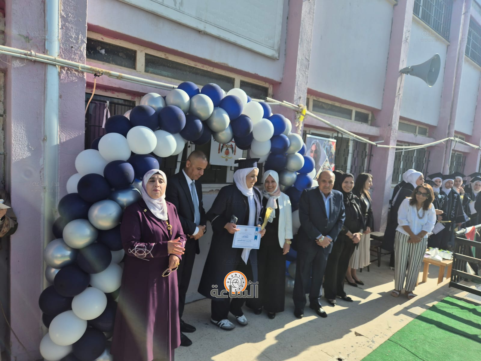 Madar Al-Saa Images 0.7404331045110332