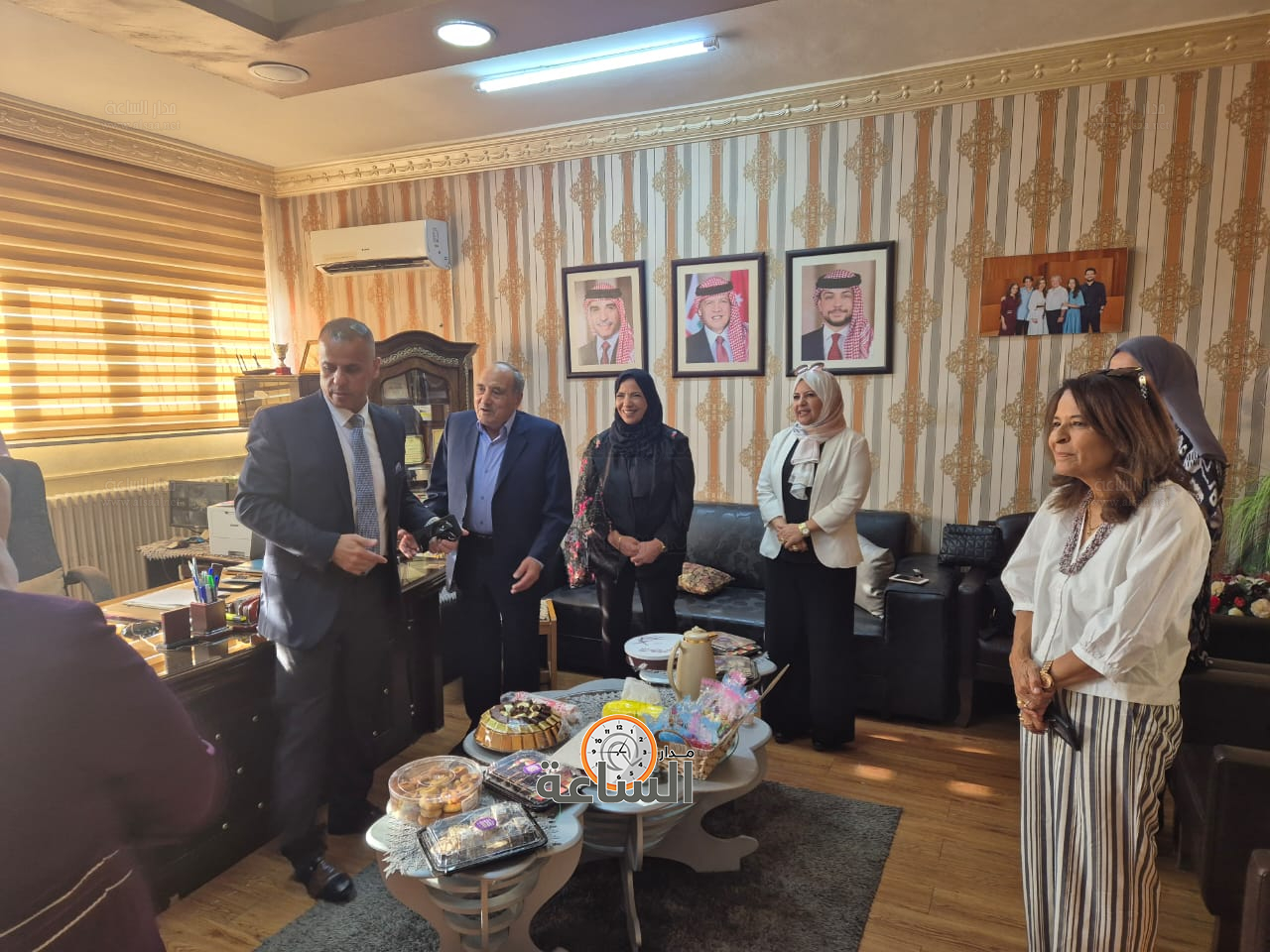 Madar Al-Saa Images 0.8301220617988345