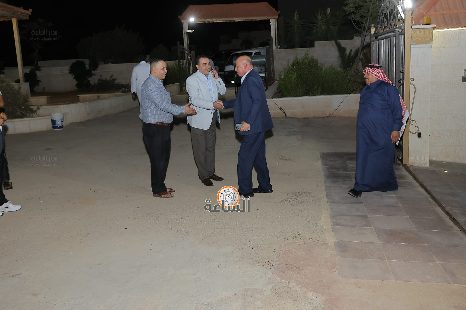 Madar Al-Saa Images 0.37097885798529595