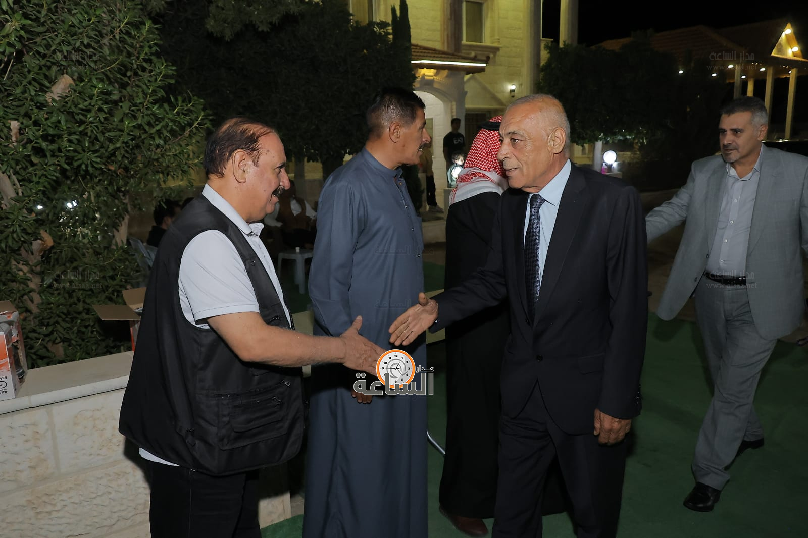 Madar Al-Saa Images 0.4427783710873685