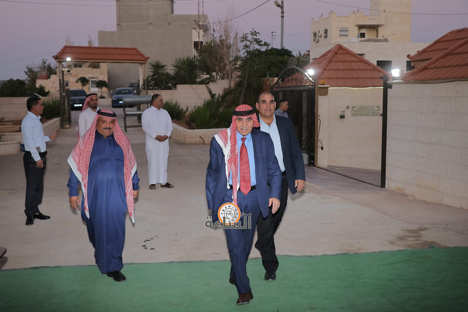 Madar Al-Saa Images 0.49399929953342503