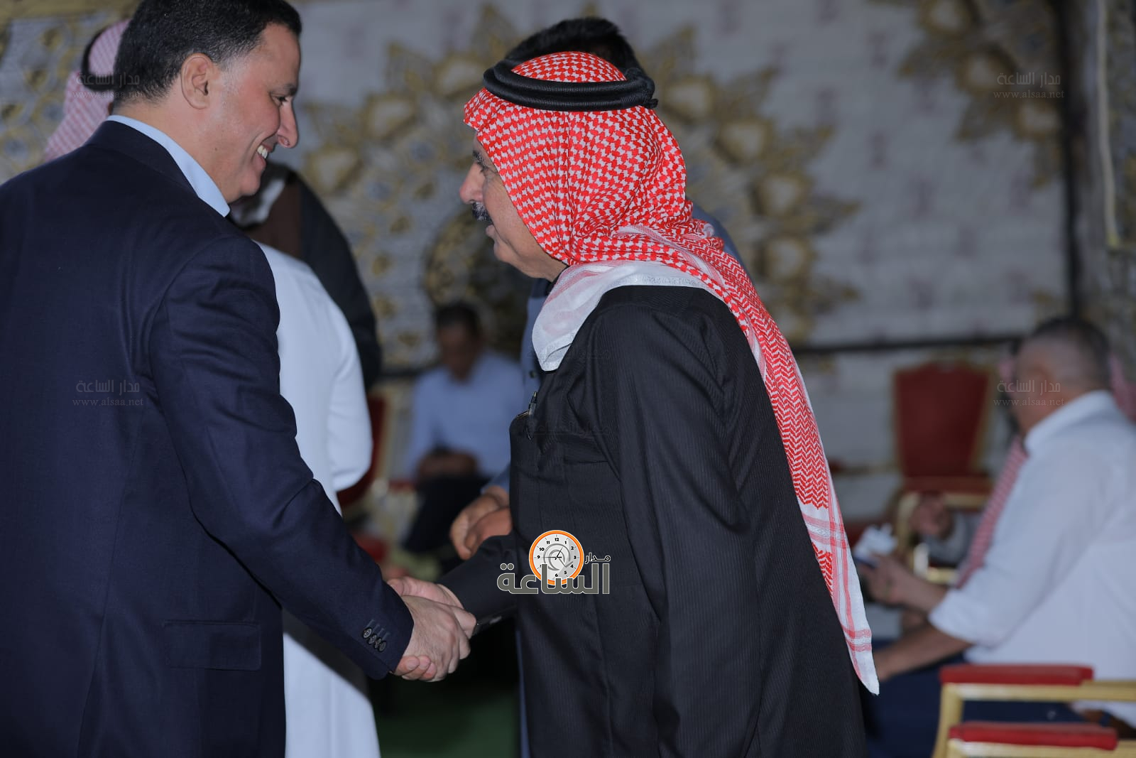 Madar Al-Saa Images 0.7741095861987327