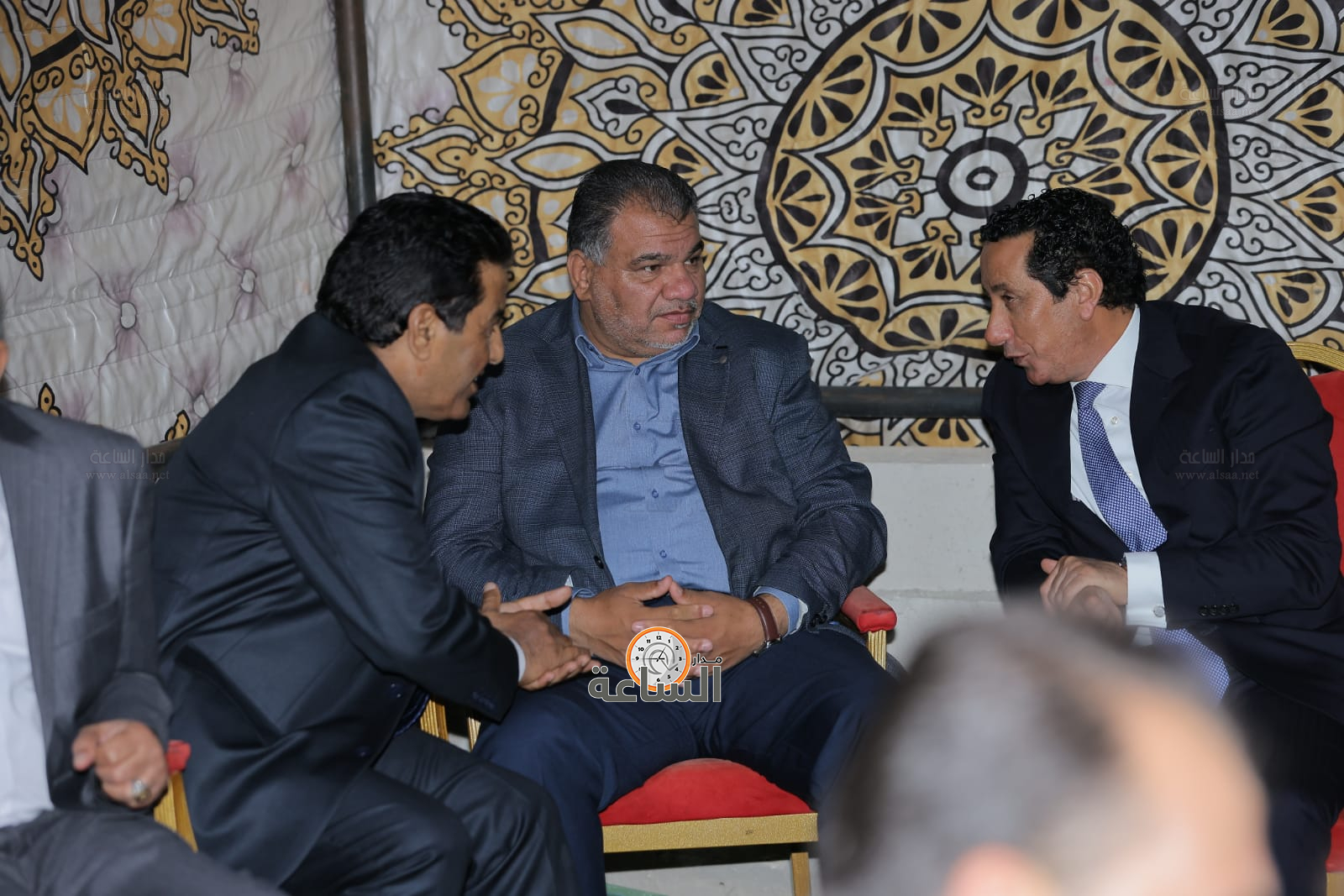 Madar Al-Saa Images 0.3758594311823227