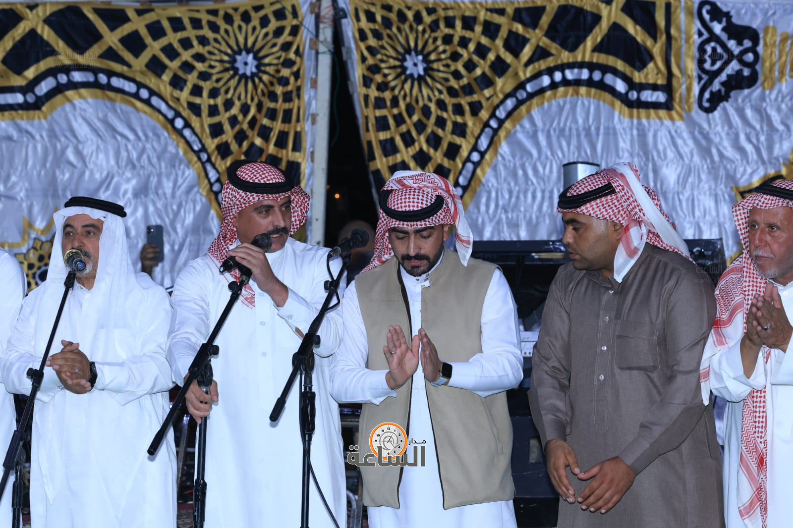 Madar Al-Saa Images 0.3202049309524635