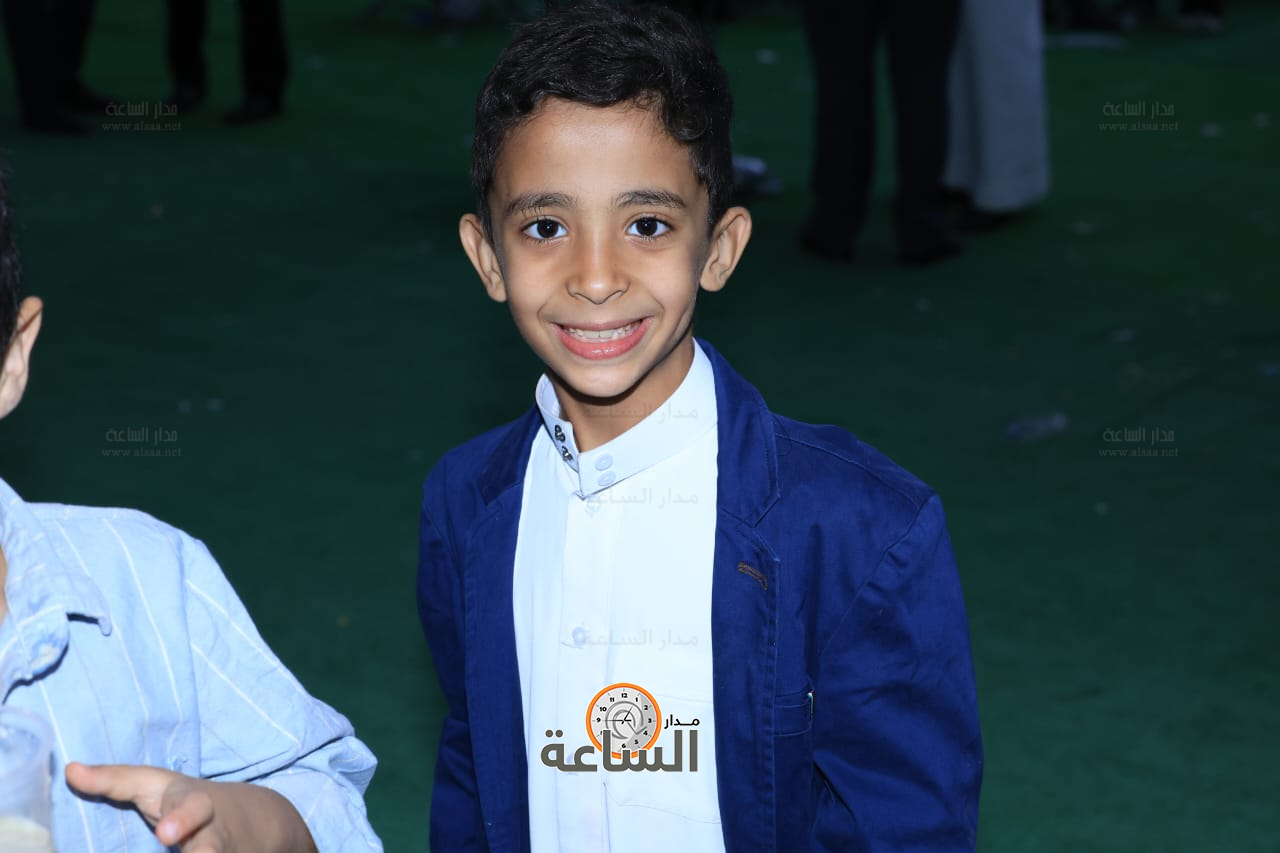 Madar Al-Saa Images 0.2153915608506749