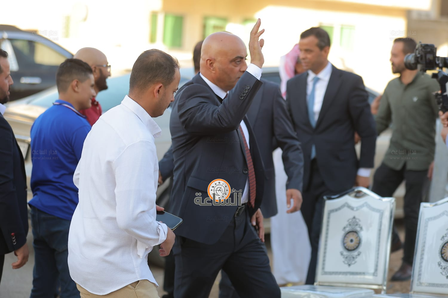 Madar Al-Saa Images 0.751946217385767