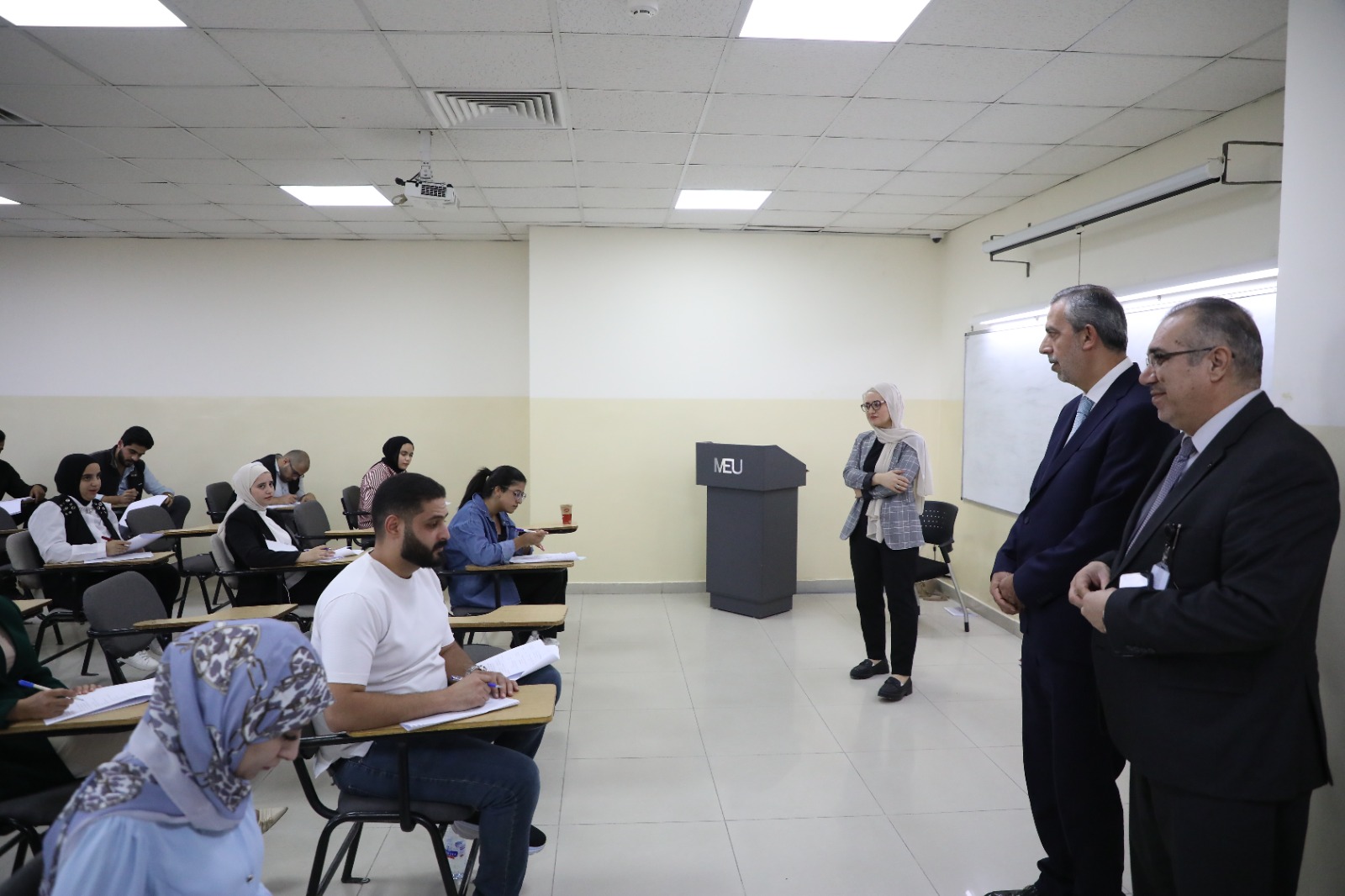 Madar Al-Saa Images 0.5691531670569135