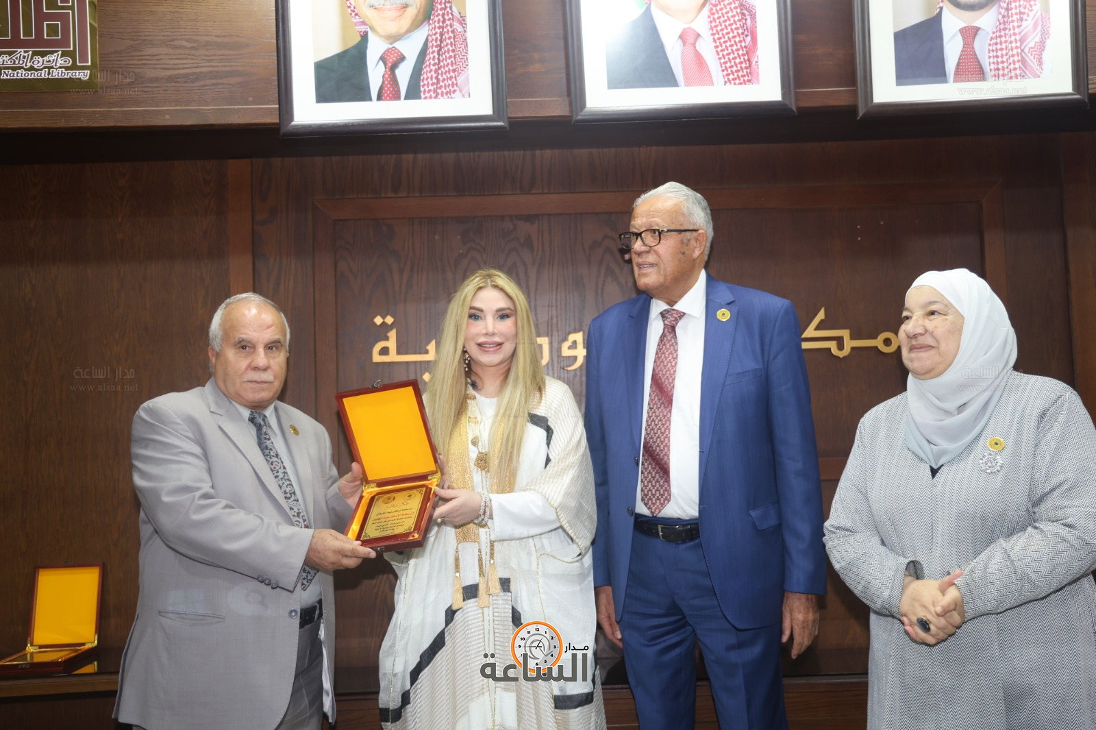 Madar Al-Saa Images 0.04210086593163698