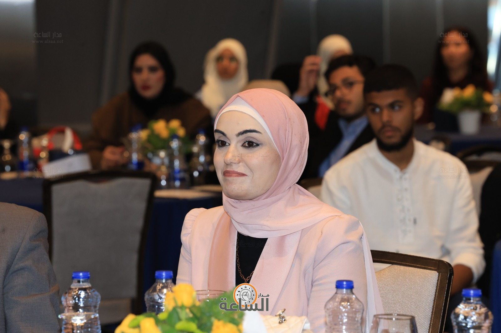 Madar Al-Saa Images 0.7807601270579891