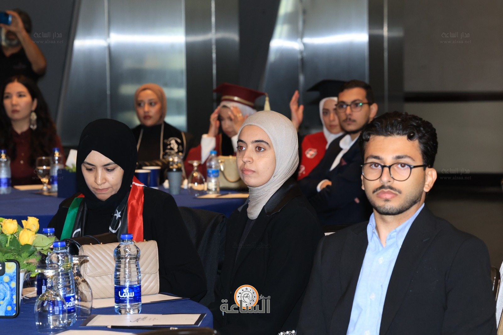 Madar Al-Saa Images 0.8753365491386369