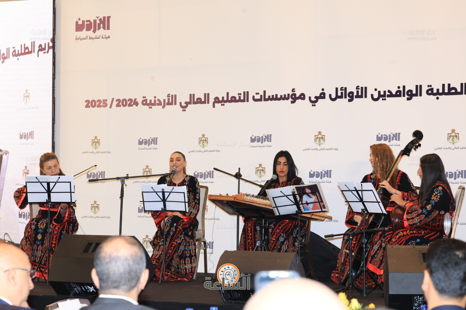 Madar Al-Saa Images 0.3978120179724265