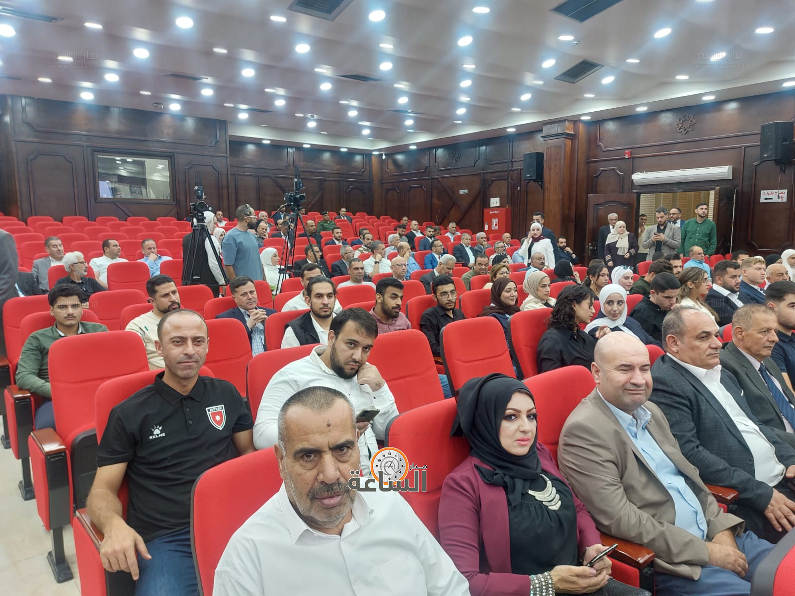 Madar Al-Saa Images 0.6519572154875276