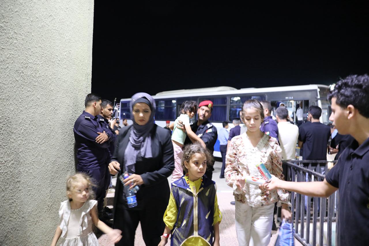 Madar Al-Saa Images 0.903345041315271