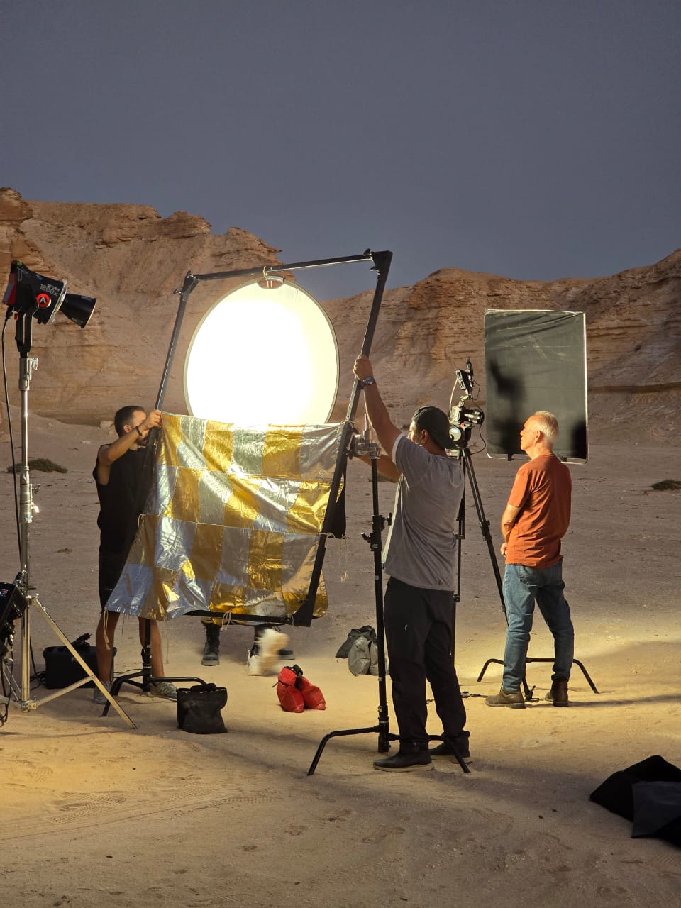 Madar Al-Saa Images 0.4251871885122722