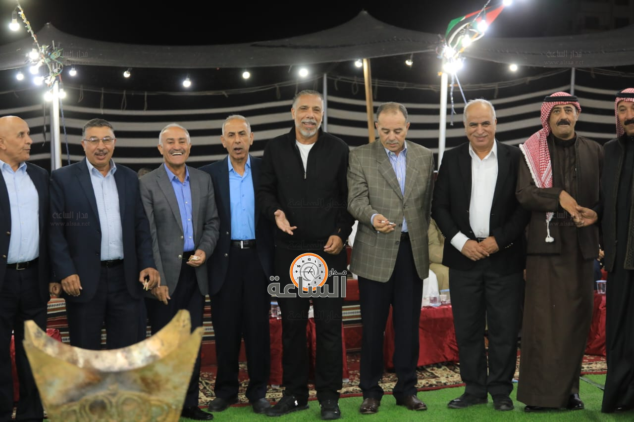 Madar Al-Saa Images 0.05061341831268251