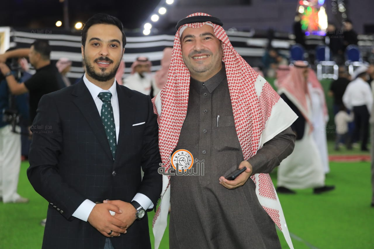 Madar Al-Saa Images 0.4042855411172941