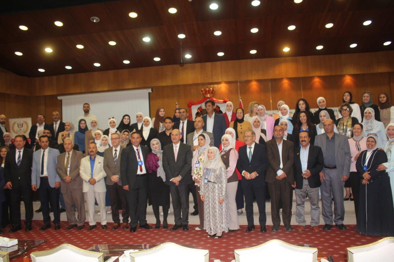 Madar Al-Saa Images 0.47655744713462533