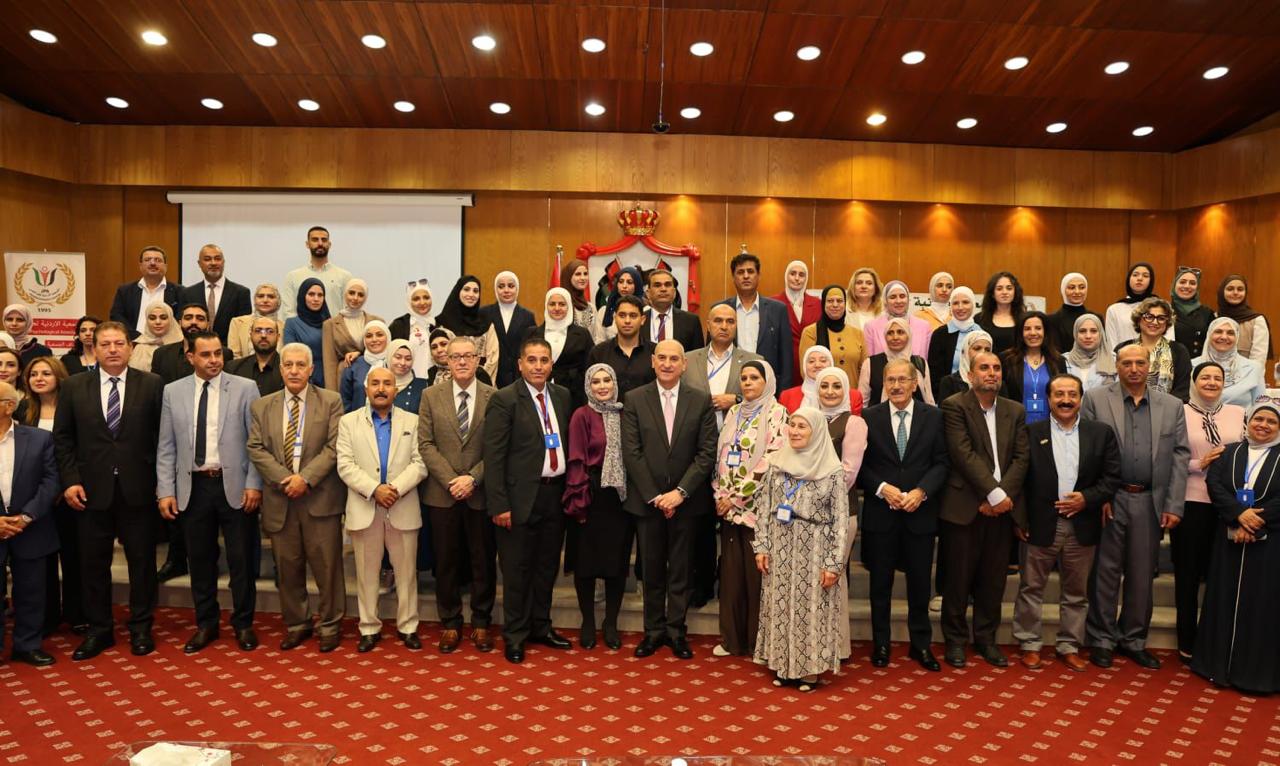 Madar Al-Saa Images 0.24289839321178086