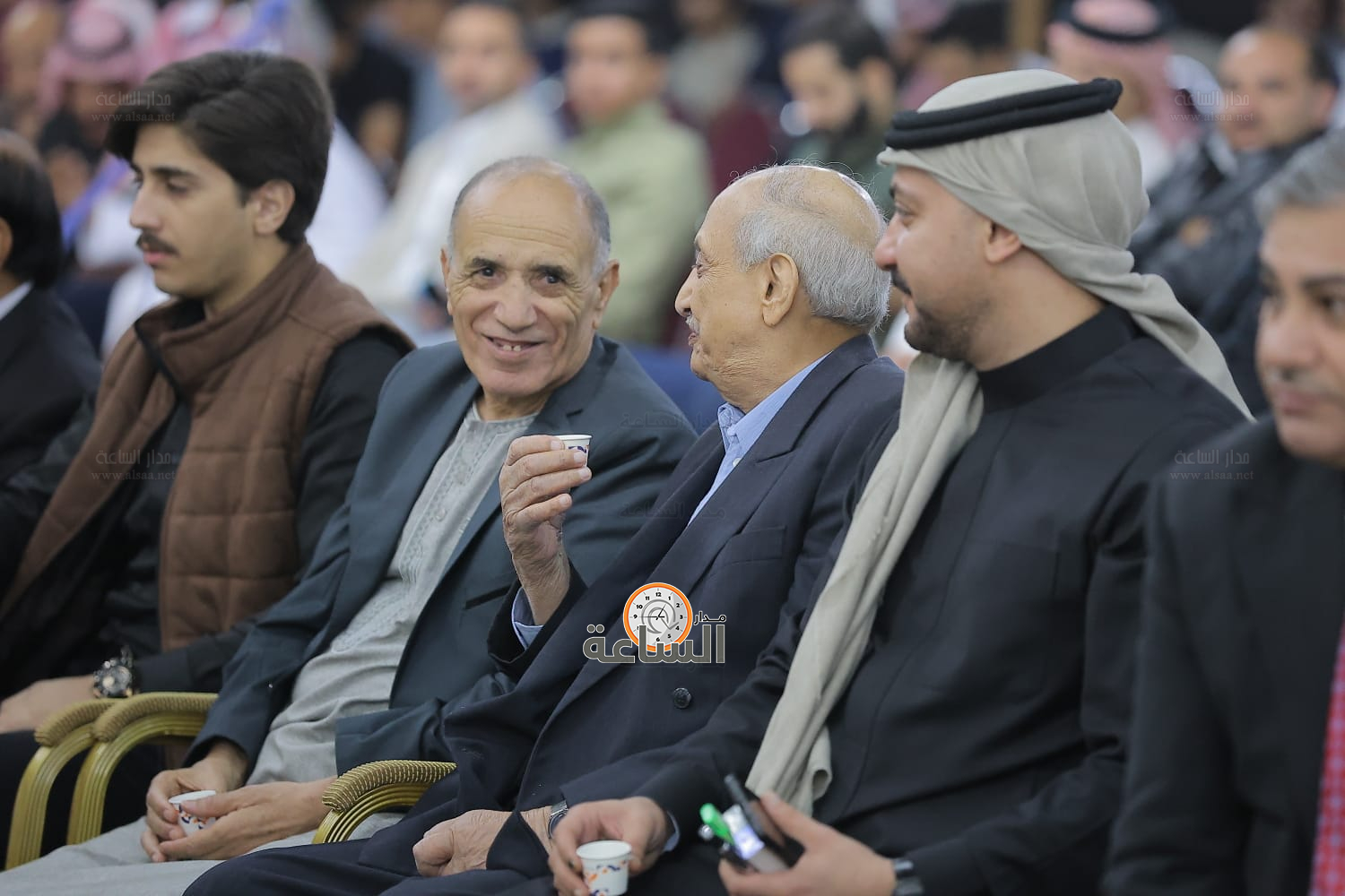 Madar Al-Saa Images 0.27733567200659215