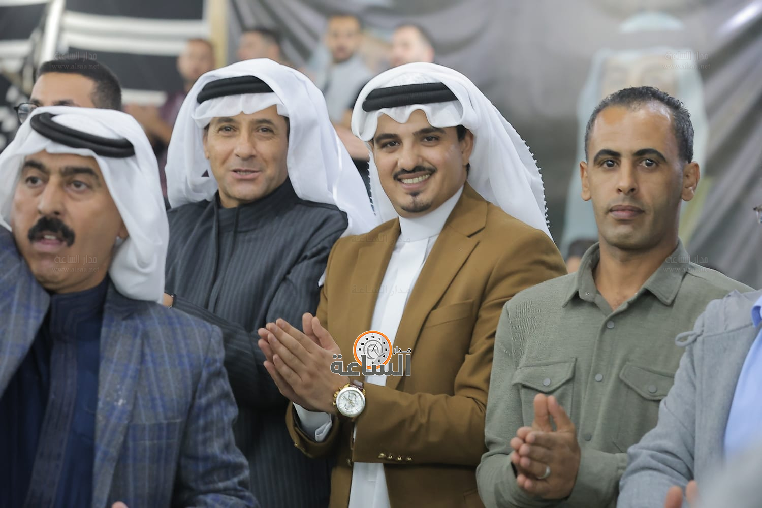 Madar Al-Saa Images 0.8038935342116863