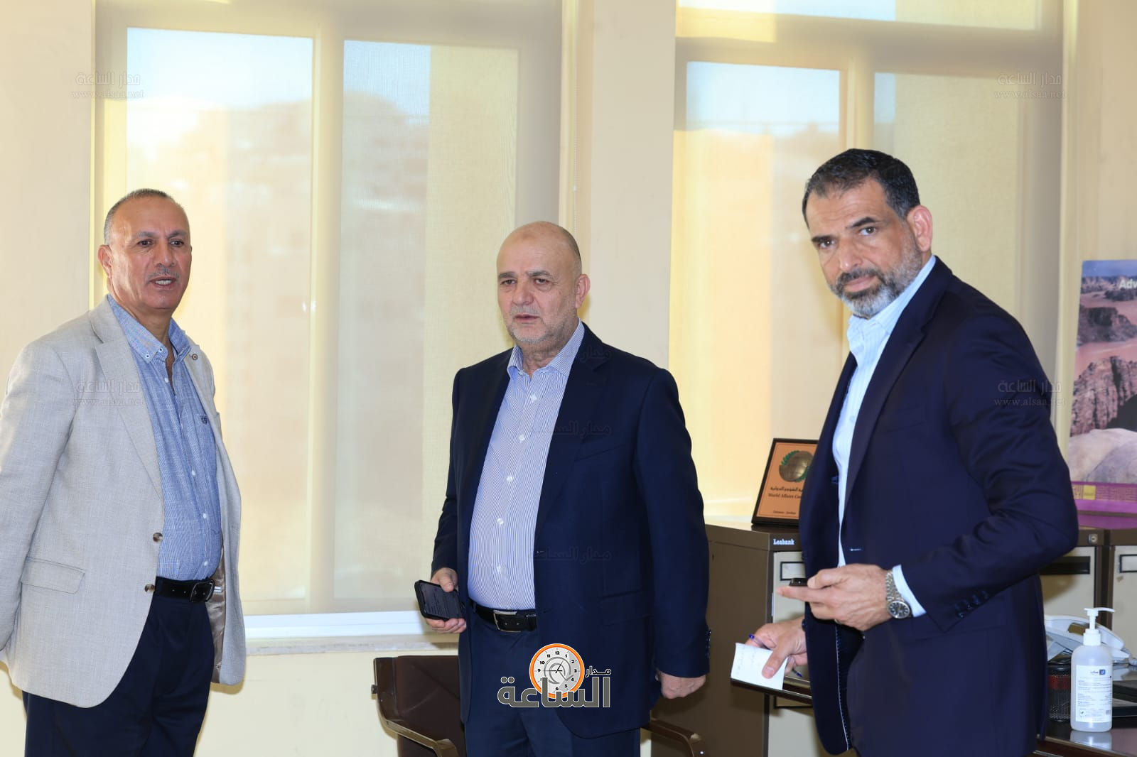 Madar Al-Saa Images 0.469112230380732