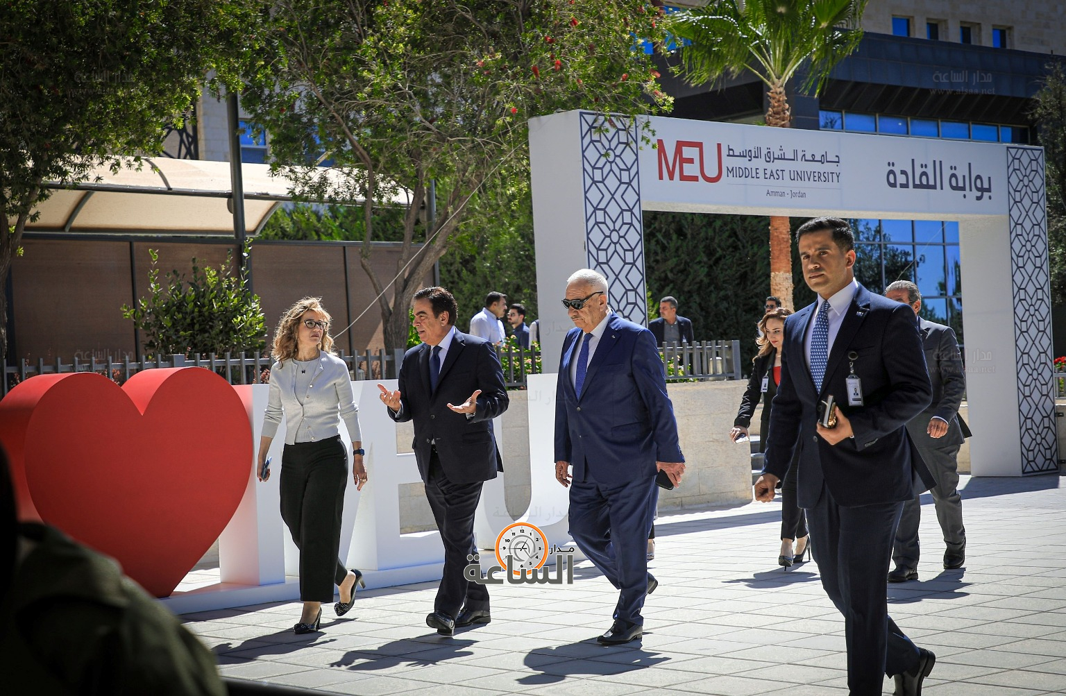 Madar Al-Saa Images 0.5789877428268597