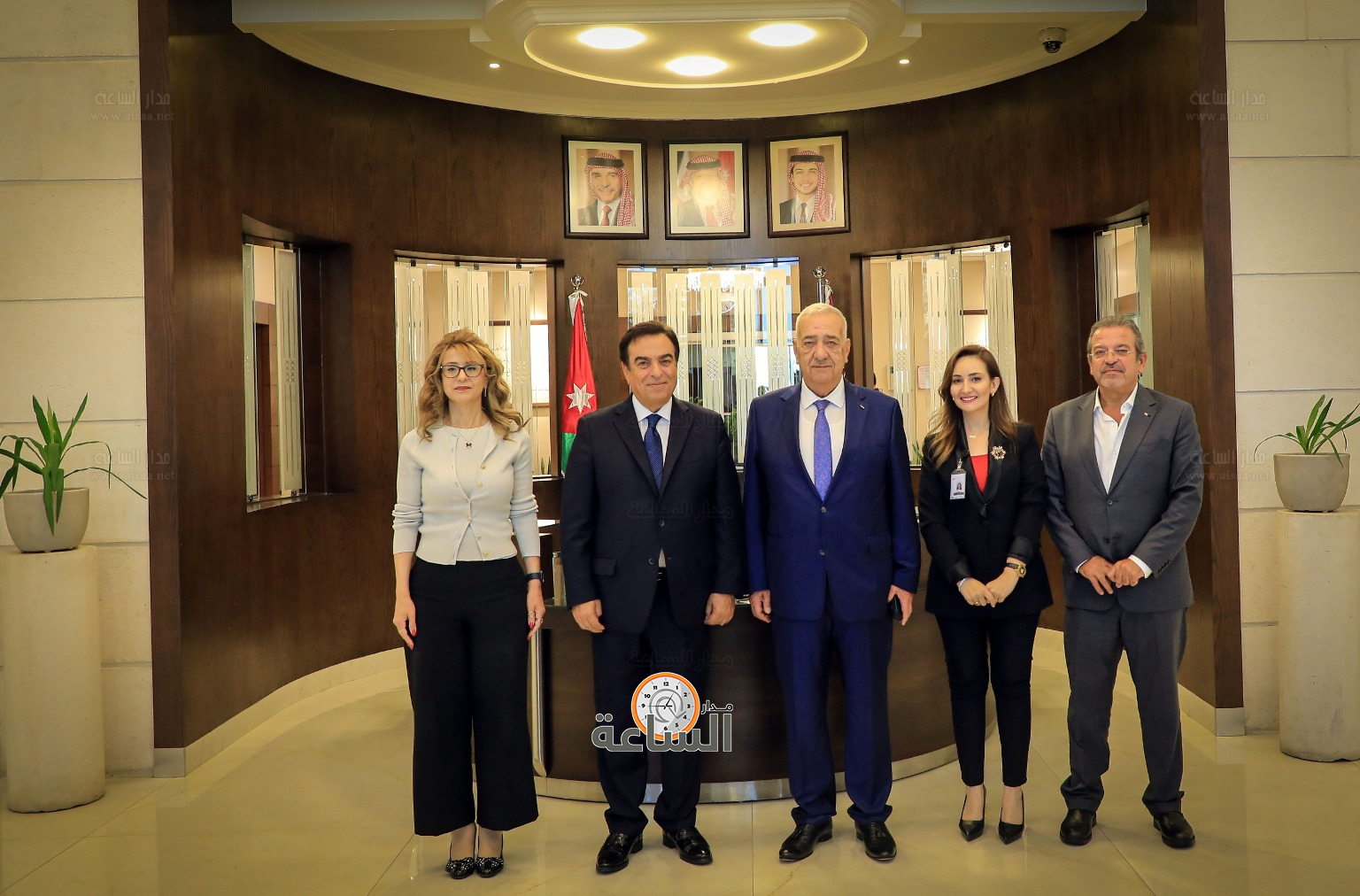 Madar Al-Saa Images 0.7383899572893982