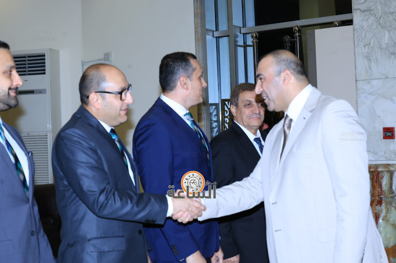 Madar Al-Saa Images 0.8555027713024798