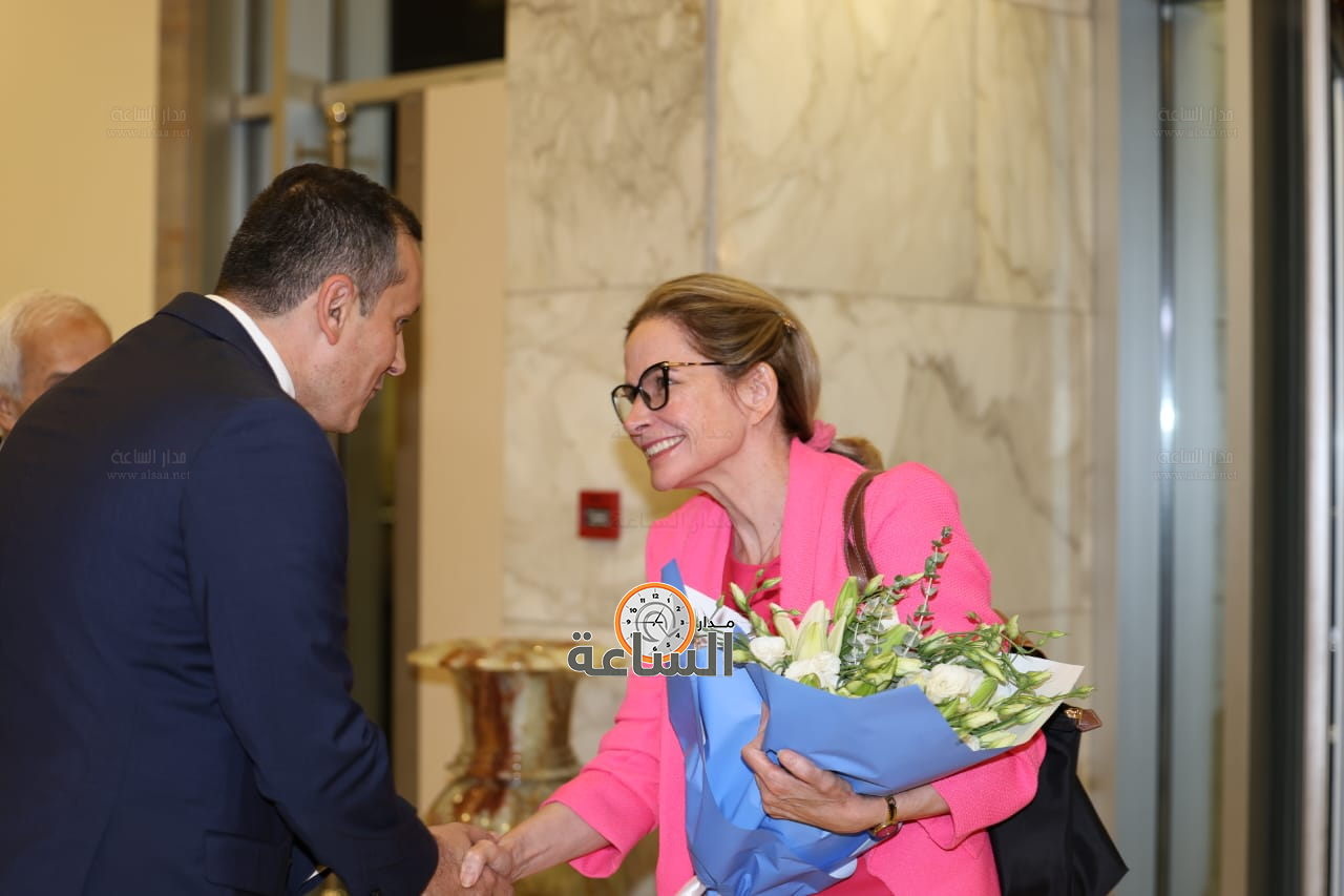 Madar Al-Saa Images 0.02440687122748808