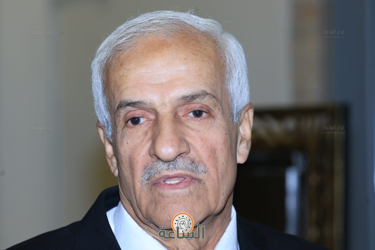 Madar Al-Saa Images 0.48843568007145055