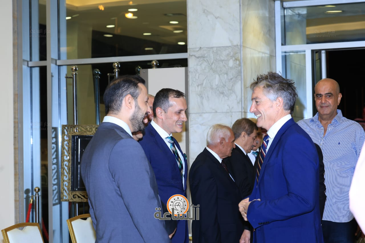 Madar Al-Saa Images 0.9336026885456269