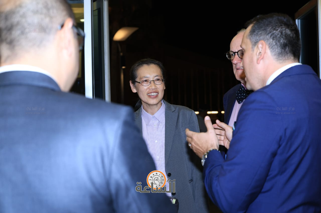 Madar Al-Saa Images 0.027933792056813345