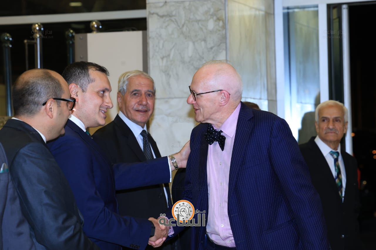 Madar Al-Saa Images 0.766181030017854