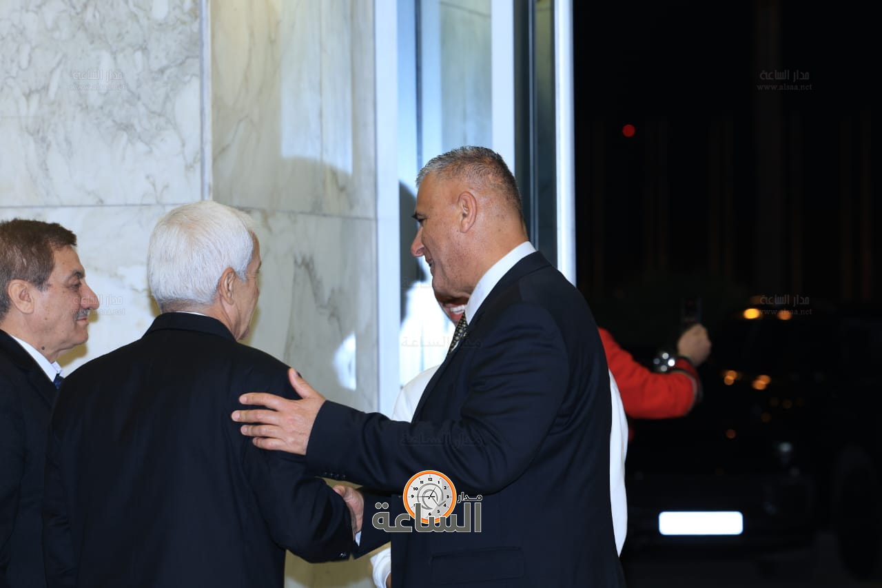 Madar Al-Saa Images 0.45044587237054623