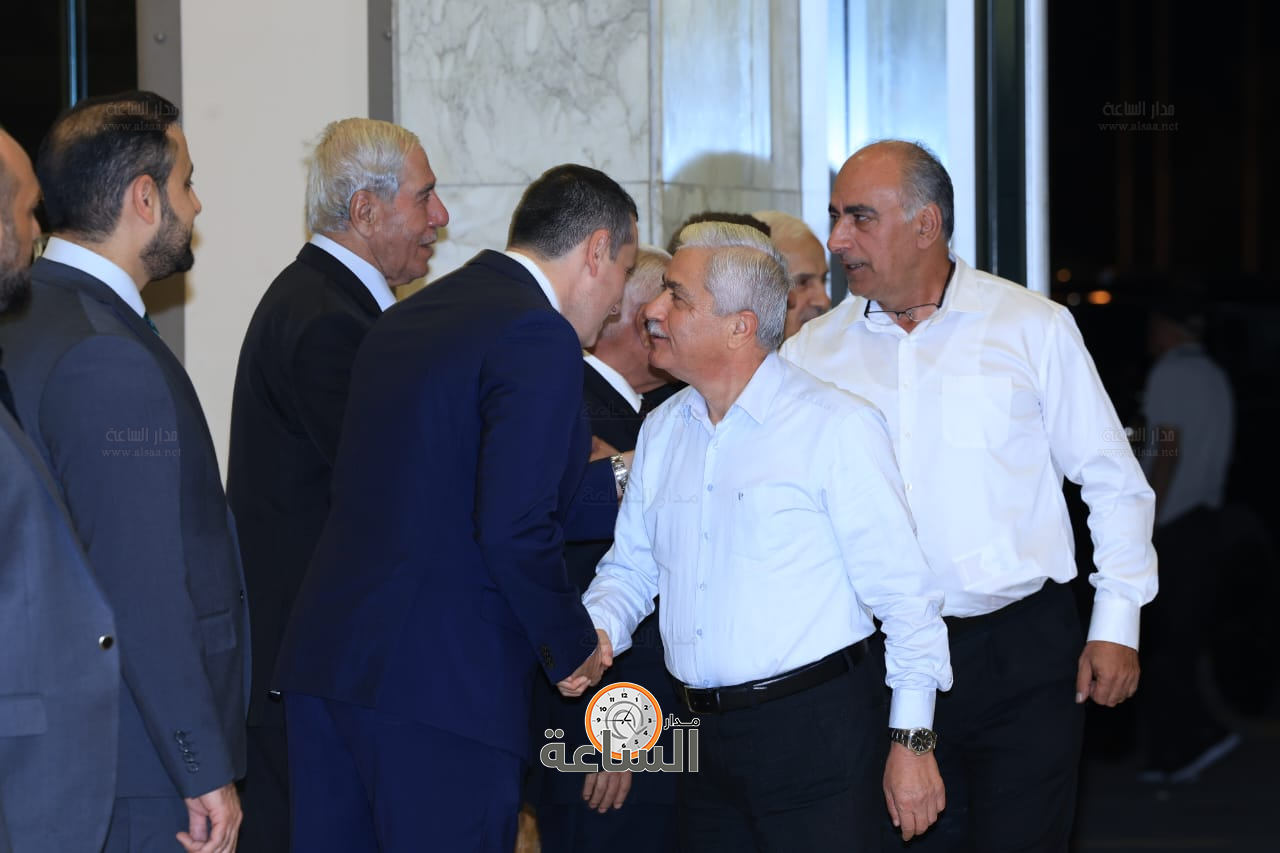 Madar Al-Saa Images 0.05345379209487655