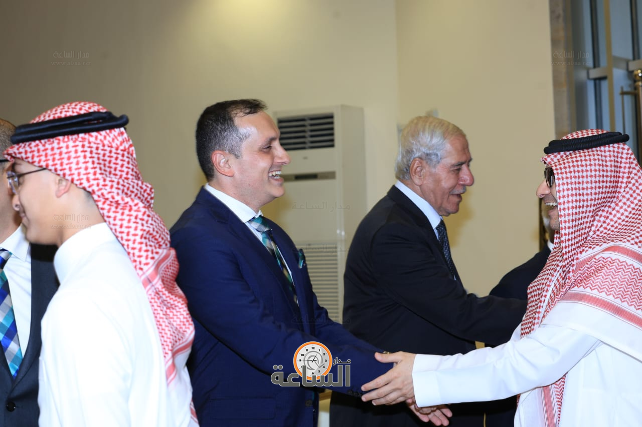 Madar Al-Saa Images 0.5510480357864462