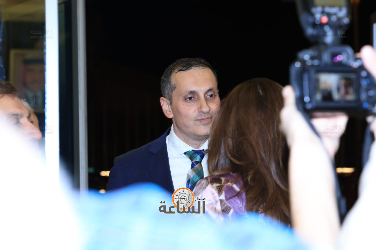 Madar Al-Saa Images 0.7475767190153624