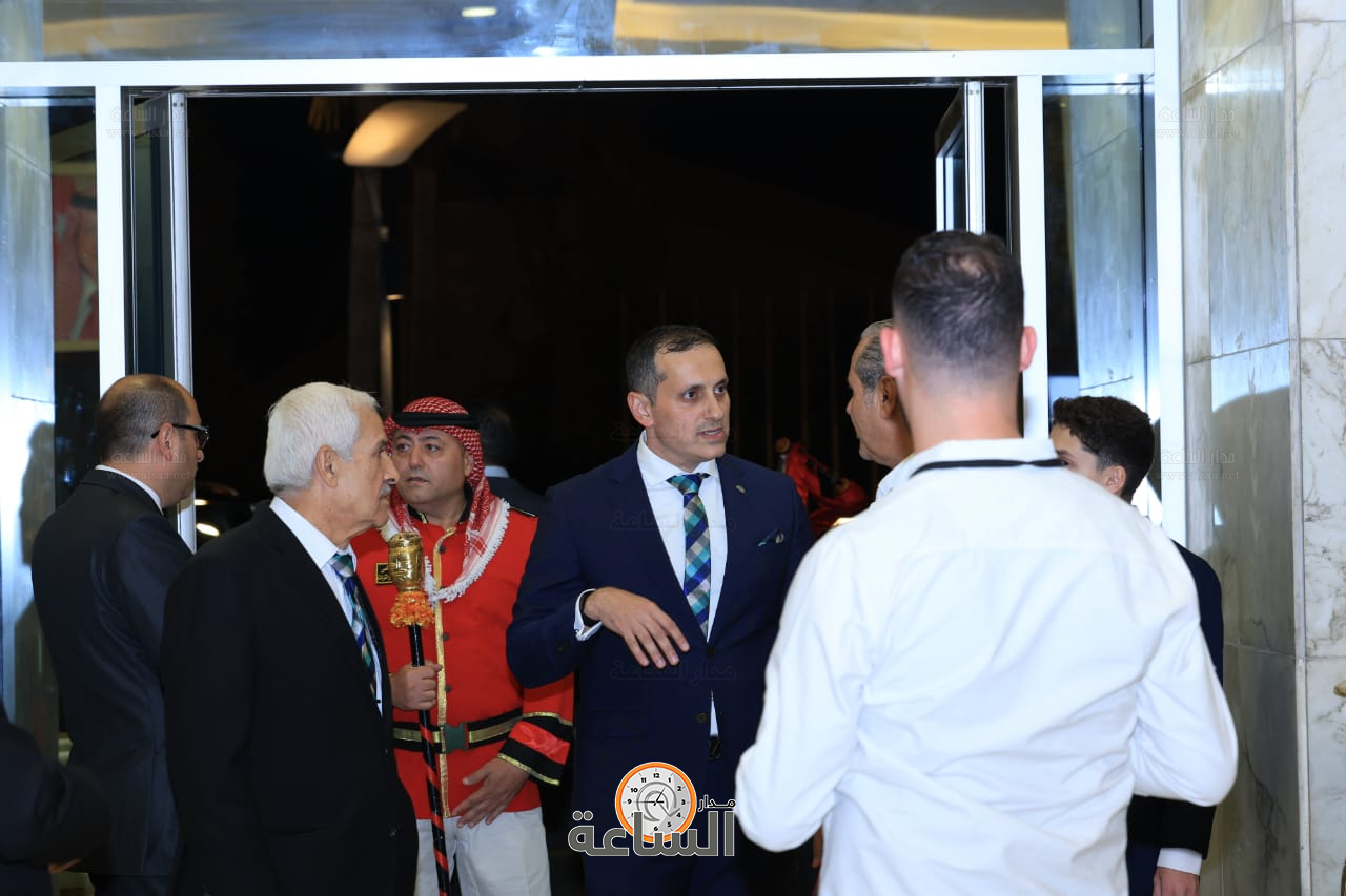 Madar Al-Saa Images 0.6946579416301425