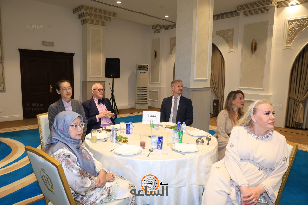 Madar Al-Saa Images 0.8122937965574233