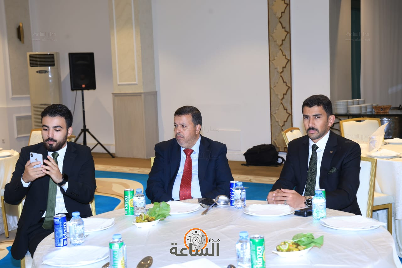 Madar Al-Saa Images 0.8638713365667181