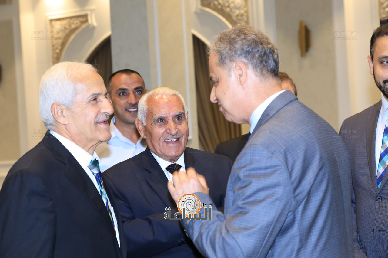 Madar Al-Saa Images 0.7032434611698218