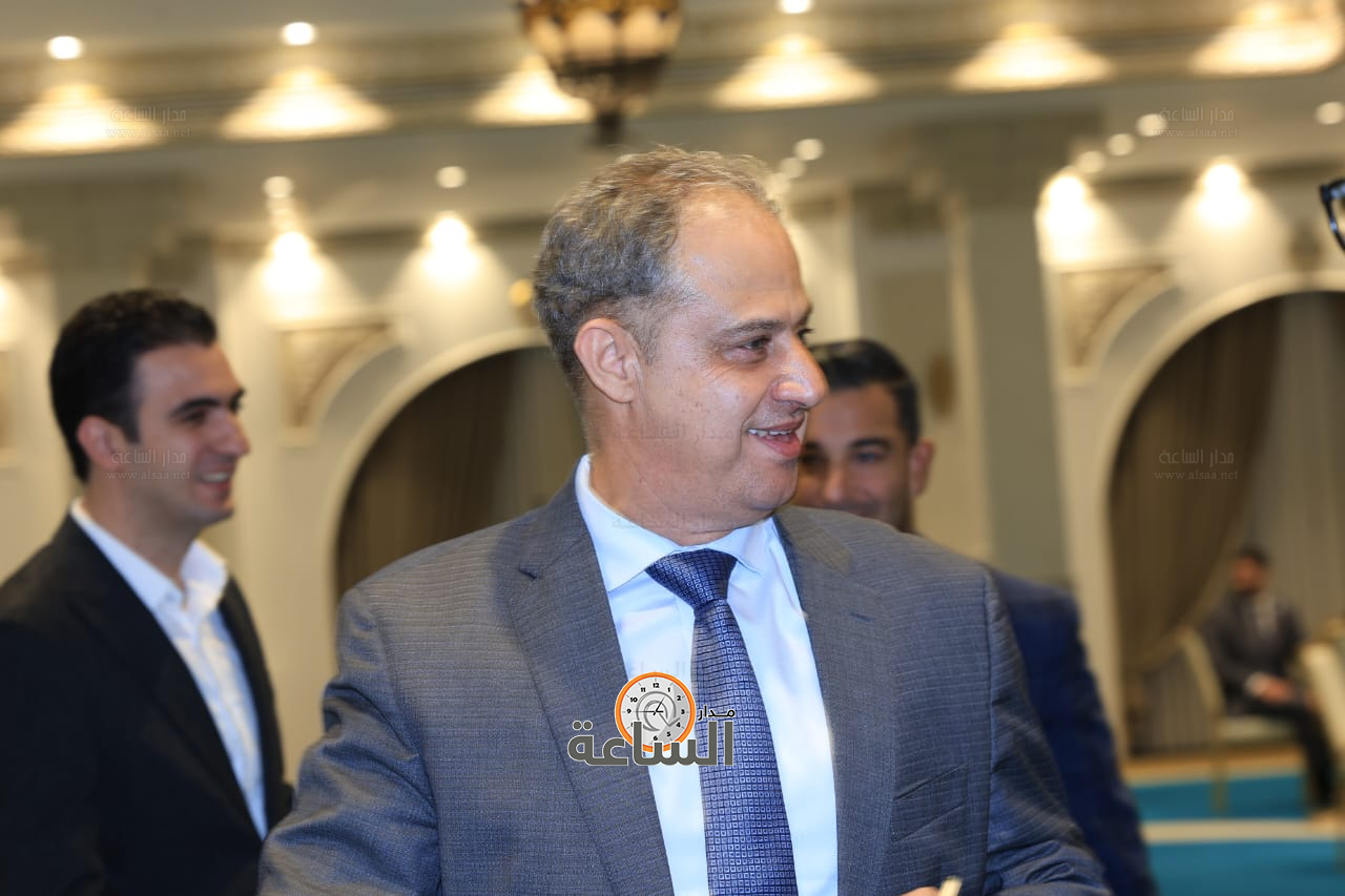 Madar Al-Saa Images 0.8252532250013636