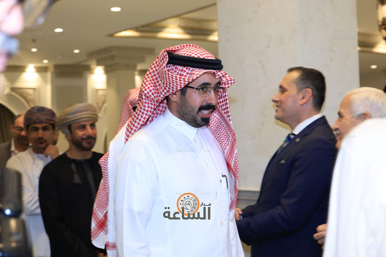 Madar Al-Saa Images 0.3346603623810914