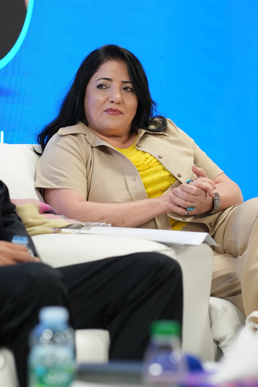 Madar Al-Saa Images 0.00017738805180989026