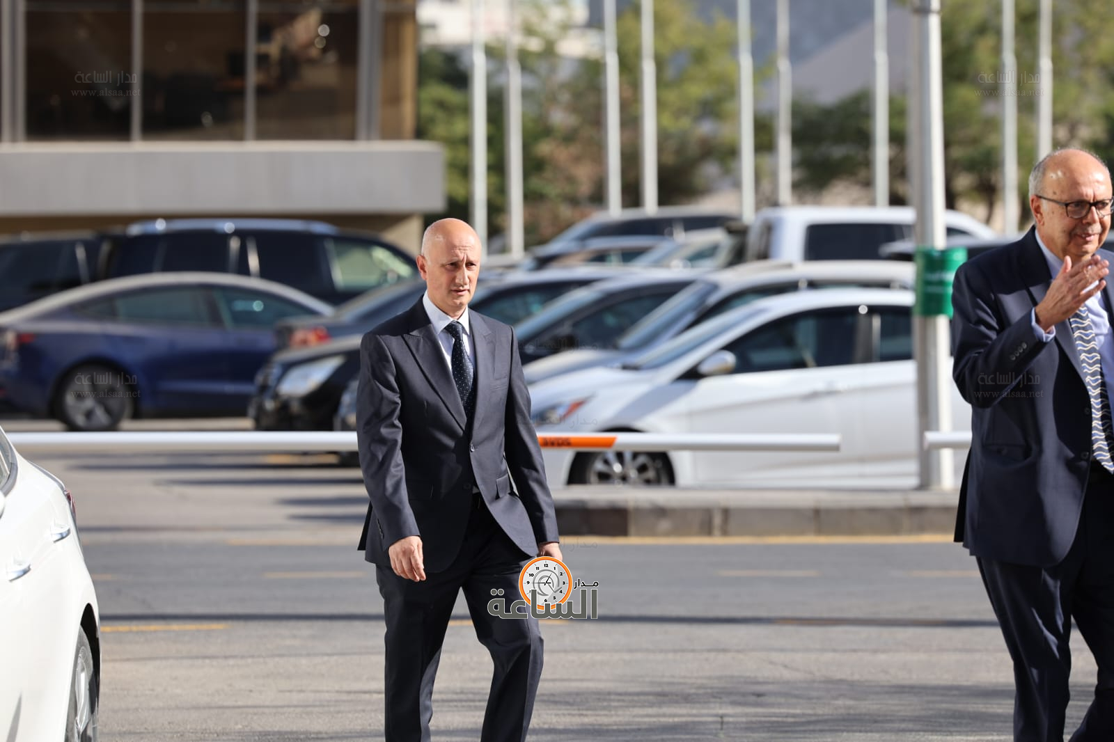 Madar Al-Saa Images 0.40766747210861964