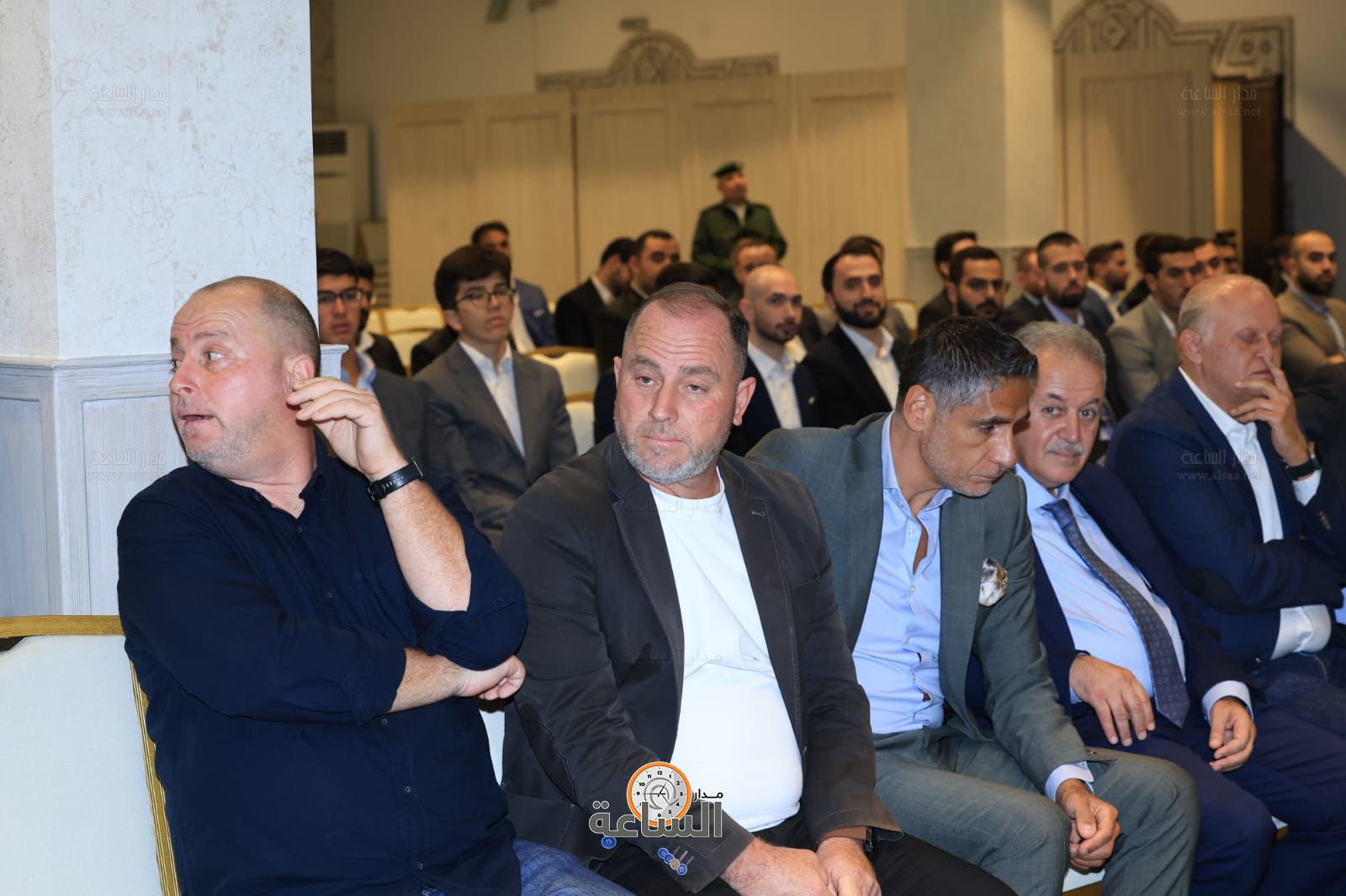 Madar Al-Saa Images 0.4435349907616142