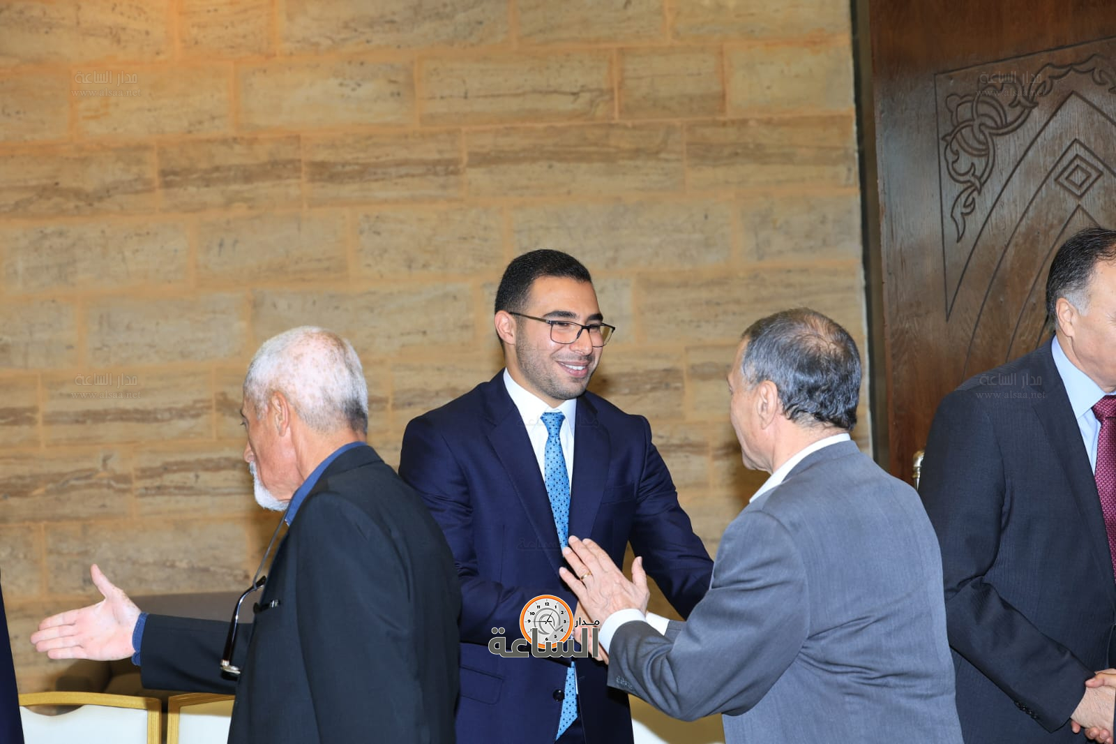 Madar Al-Saa Images 0.41292112844653683