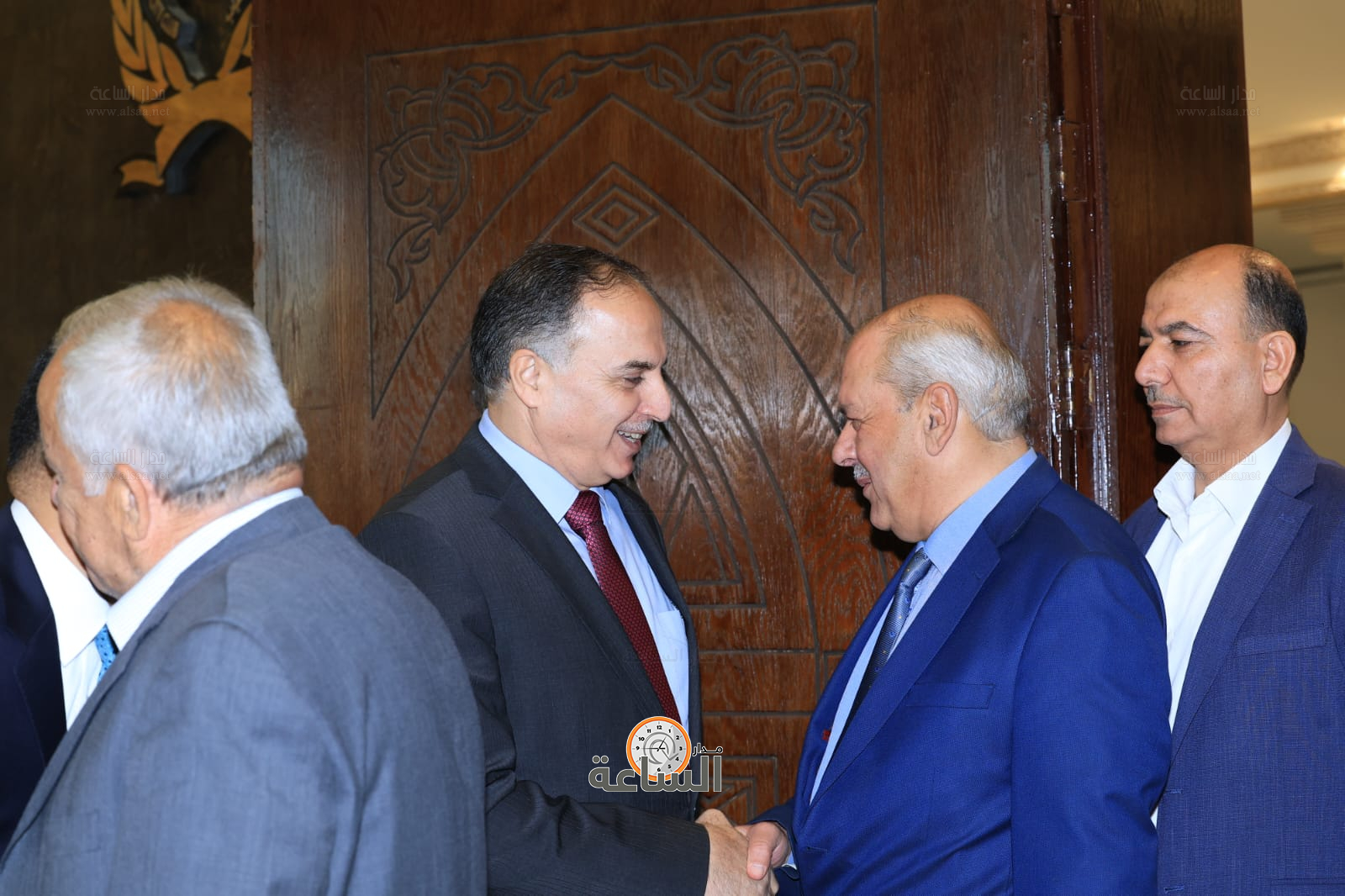 Madar Al-Saa Images 0.3234193787622234