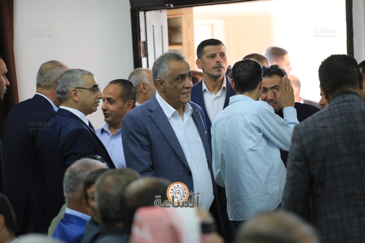 Madar Al-Saa Images 0.9284093571514805